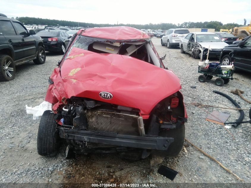 2013 KIA SOUL + - KNDJT2A6XD7496061