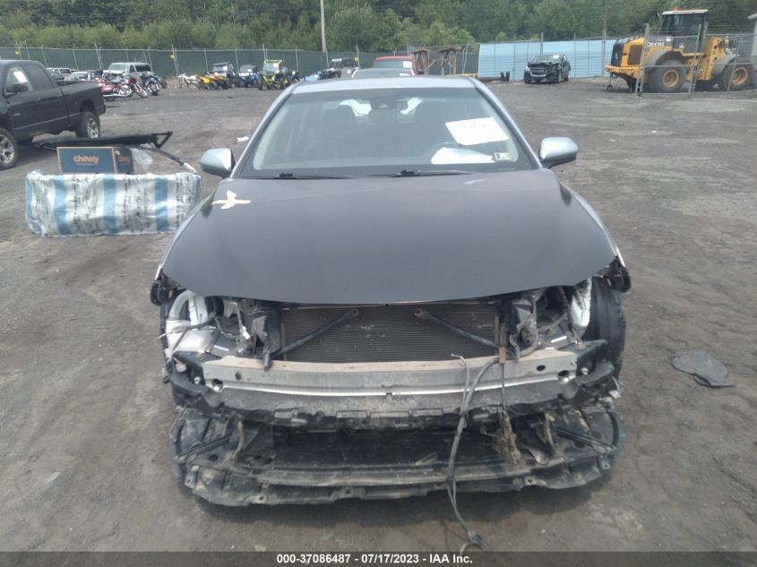 2018 TOYOTA CAMRY LE/SE/XLE/L - 4T1B11HKXJU579456
