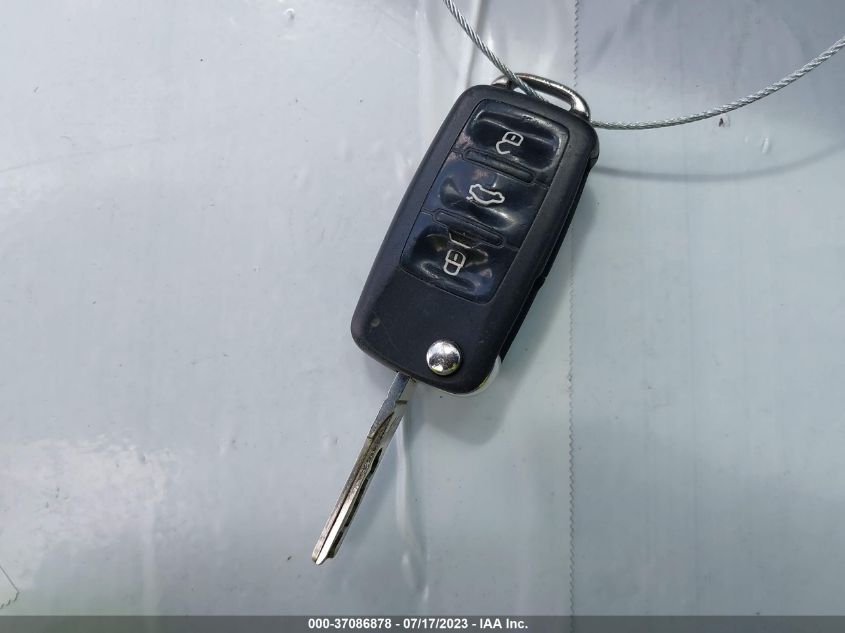 2013 VOLKSWAGEN GOLF - WVWDB7AJXDW084973