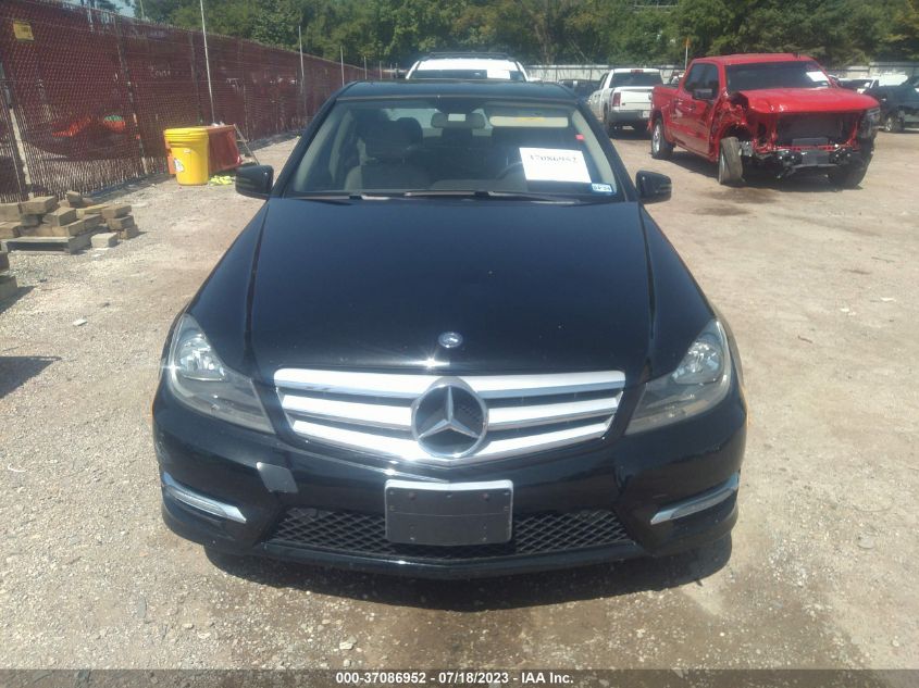 2013 MERCEDES-BENZ C-CLASS C 300 - WDDGF8AB7DA884892