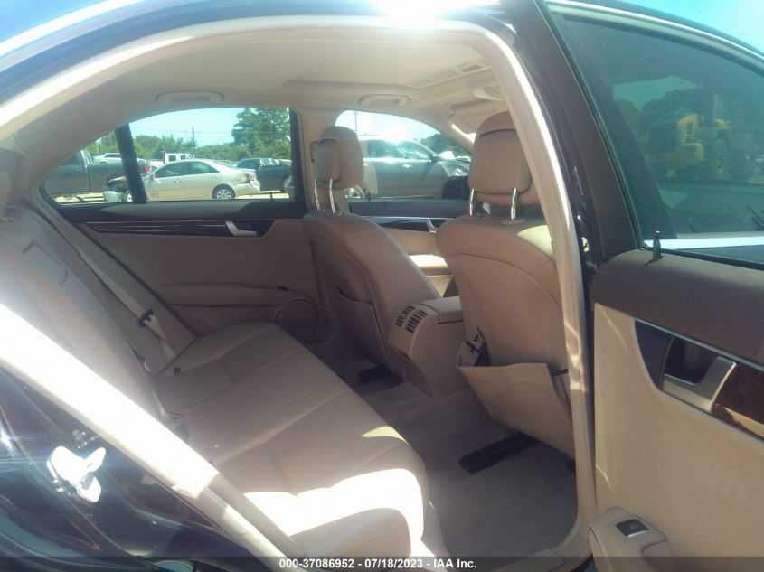 2013 MERCEDES-BENZ C-CLASS C 300 - WDDGF8AB7DA884892