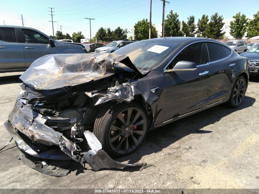 2019 TESLA MODEL S - 5YJSA1E28KF305756