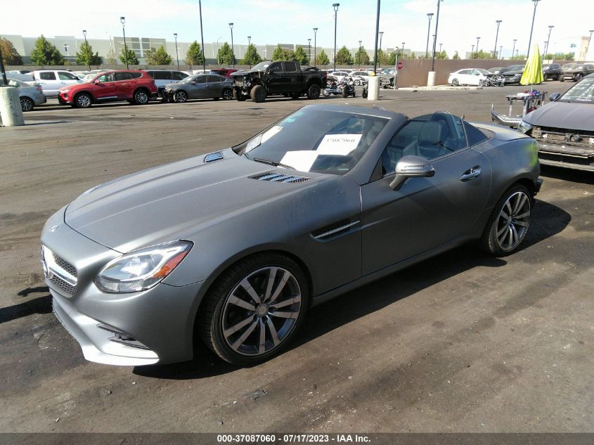 2017 MERCEDES-BENZ SLC SLC 300 - WDDPK3JA4HF130167