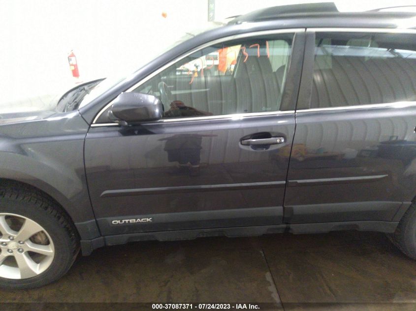 2013 SUBARU OUTBACK 2.5I PREMIUM - 4S4BRCGC2D3290919
