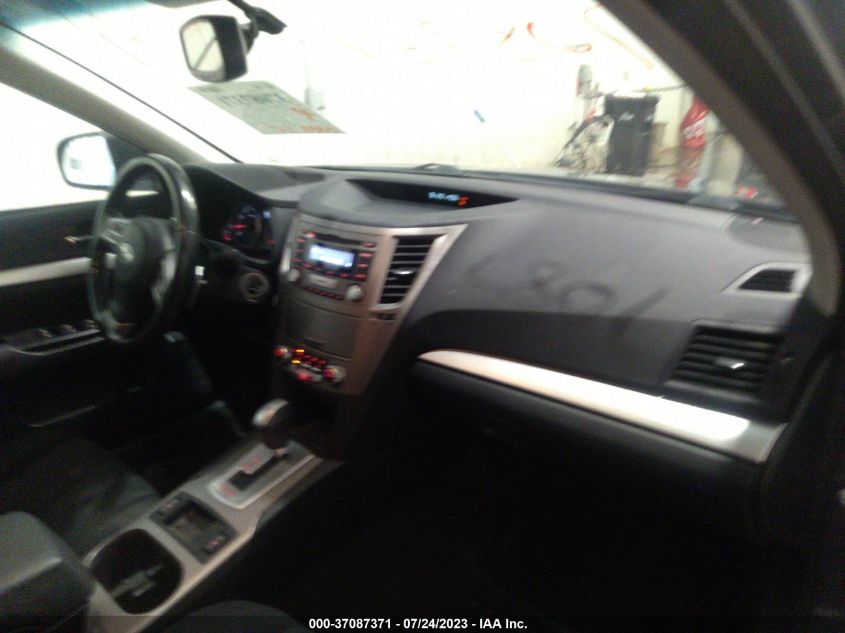 2013 SUBARU OUTBACK 2.5I PREMIUM - 4S4BRCGC2D3290919