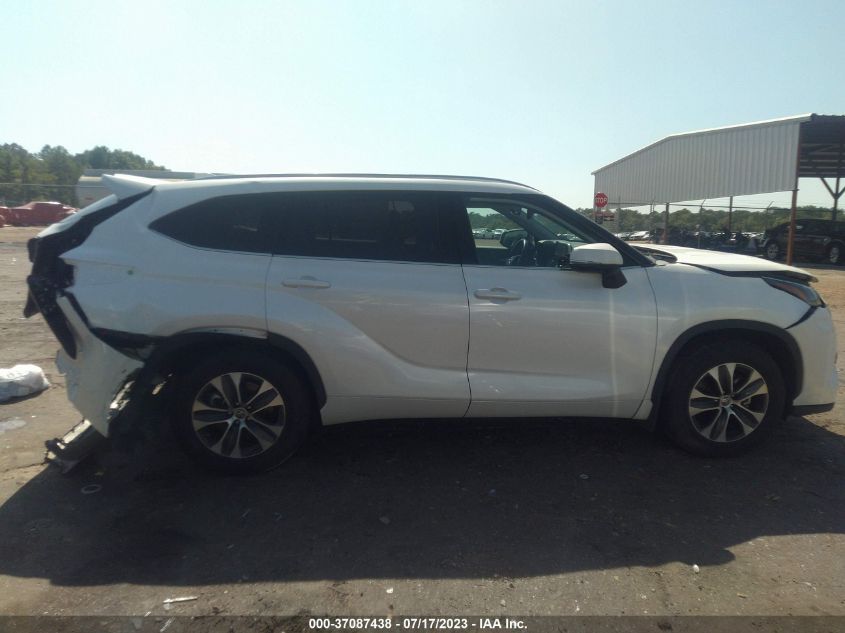 2021 TOYOTA HIGHLANDER XLE - 5TDGZRAH5MS064812