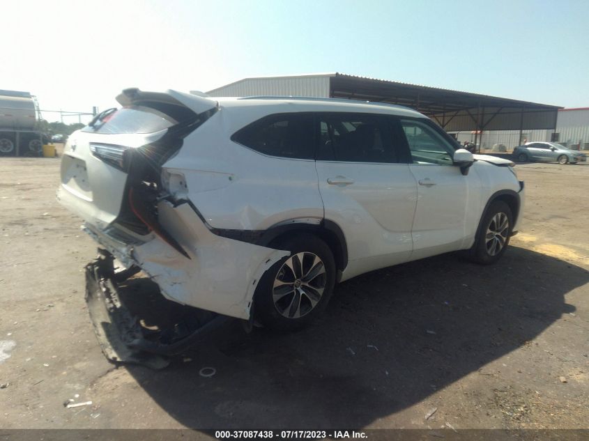 2021 TOYOTA HIGHLANDER XLE - 5TDGZRAH5MS064812