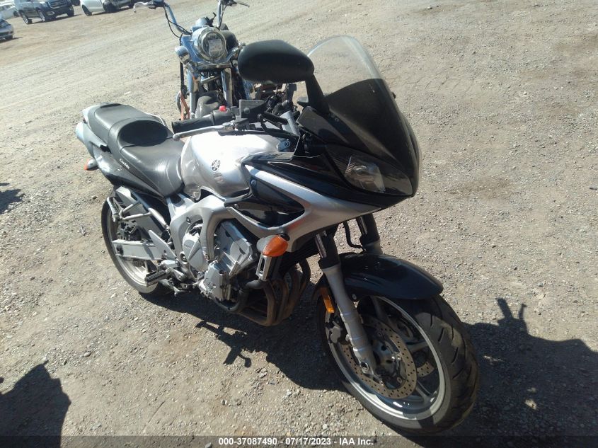 2004 YAMAHA FZ6 S - JYARJ08E54A001791