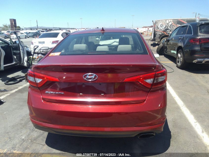 2015 HYUNDAI SONATA 2.4L SE - 5NPE24AF3FH108859