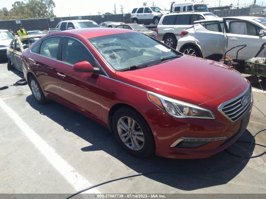 2015 HYUNDAI SONATA 2.4L SE - 5NPE24AF3FH108859