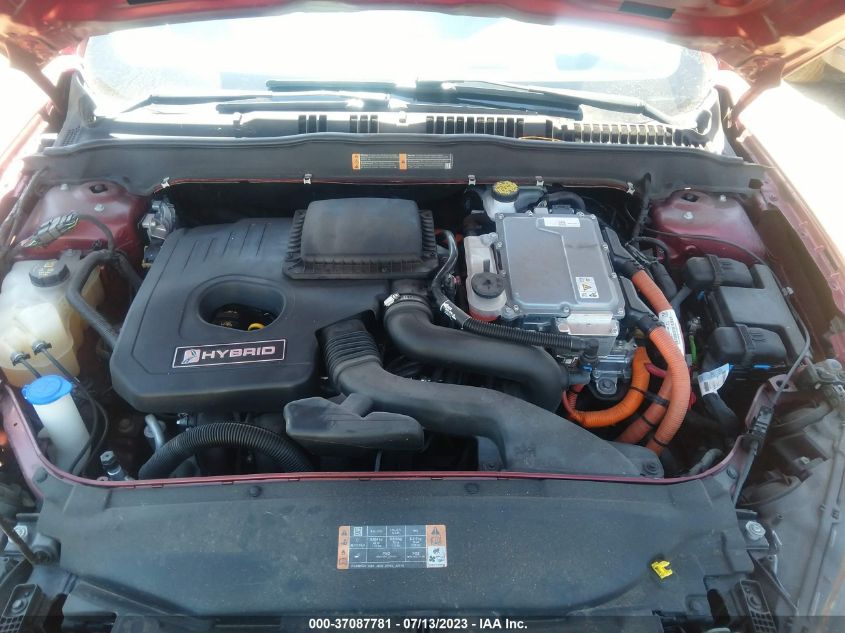 3FA6P0LU6KR220725 Ford Fusion Hybrid SE 10