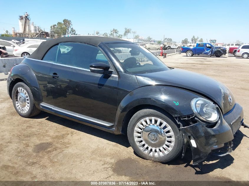 2013 VOLKSWAGEN BEETLE CONVERTIBLE 2.5L W/SOUND/NAV 3VW5P7AT7DM826637