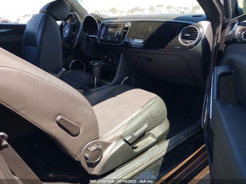 2013 VOLKSWAGEN BEETLE CONVERTIBLE 2.5L W/SOUND/NAV 3VW5P7AT7DM826637