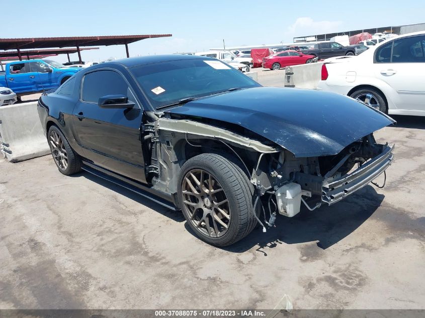 2014 FORD MUSTANG V6 - 1ZVBP8AM6E5304316