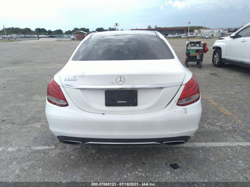 WDDWF4JB1GR152784 2016 MERCEDES-BENZ C-CLASS, photo no. 16