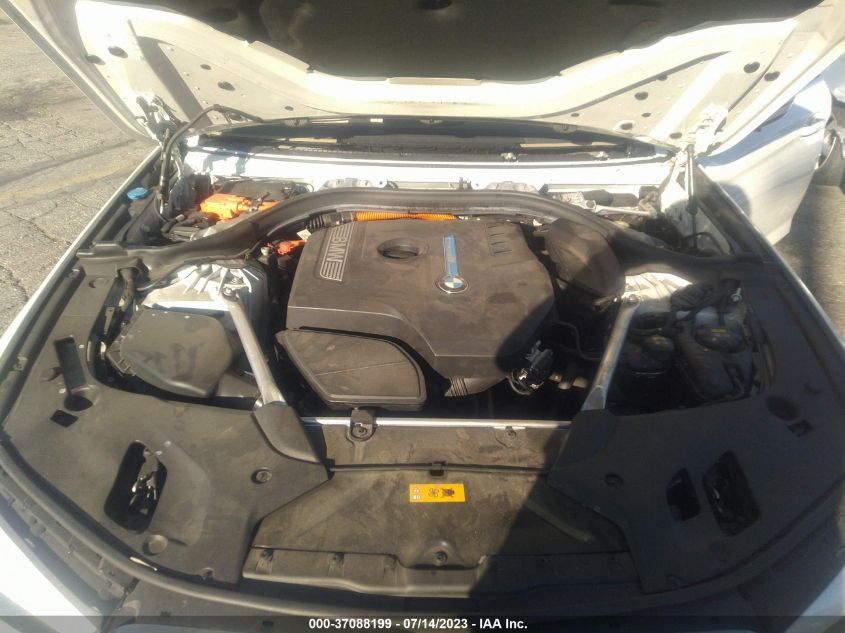 2019 BMW 5 SERIES 530E IPERFORMANCE - WBAJA9C53KB253847