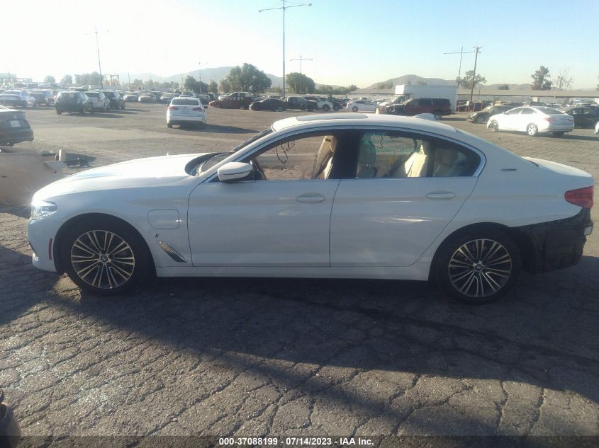2019 BMW 5 SERIES 530E IPERFORMANCE - WBAJA9C53KB253847