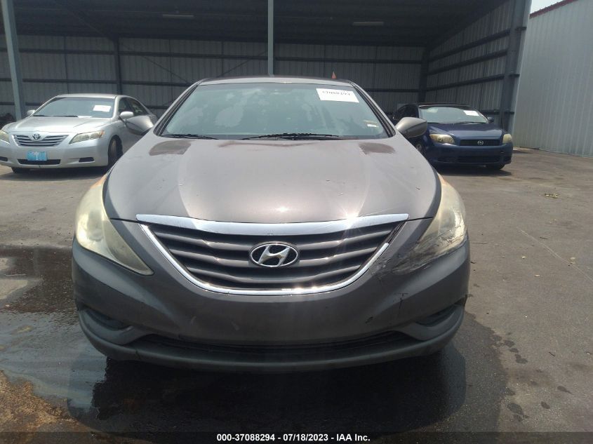 2013 HYUNDAI SONATA GLS - 5NPEB4AC0DH513693