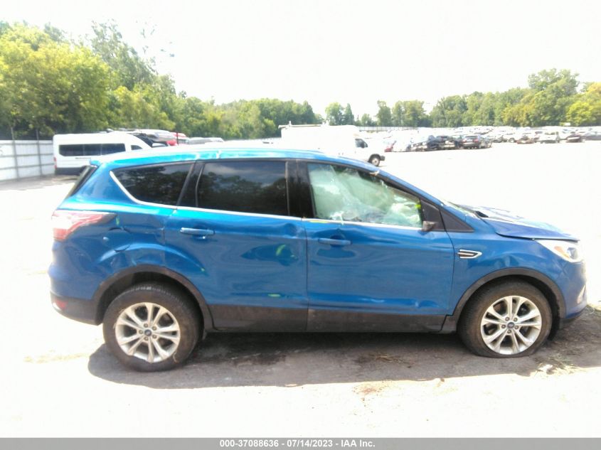 2017 FORD ESCAPE SE - 1FMCU9GD2HUA89844