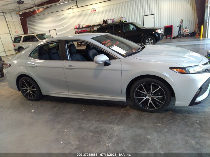 2022 TOYOTA CAMRY SE - 4T1G11AK9NU035939