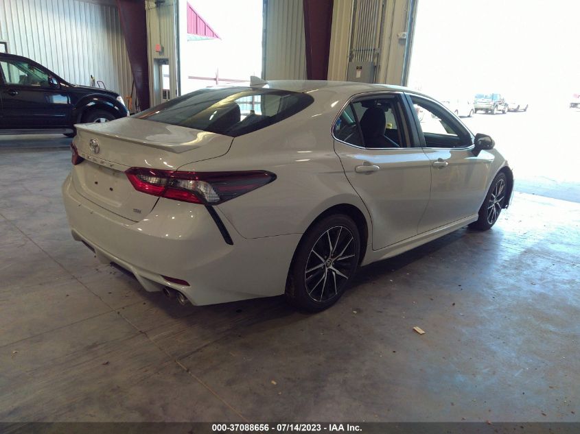 2022 TOYOTA CAMRY SE - 4T1G11AK9NU035939