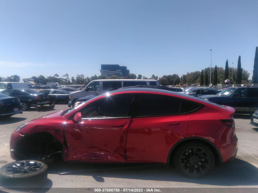 2021 TESLA MODEL Y STANDARD RANGE - 5YJYGDED5MF112883