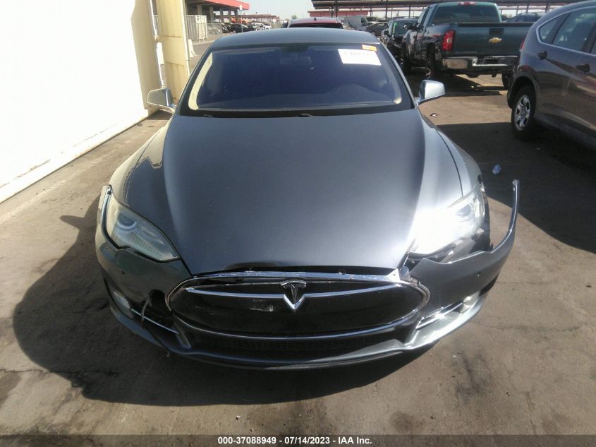 2014 TESLA MODEL S 60 KWH BATTERY/P85 - 5YJSA1H13EFP48033