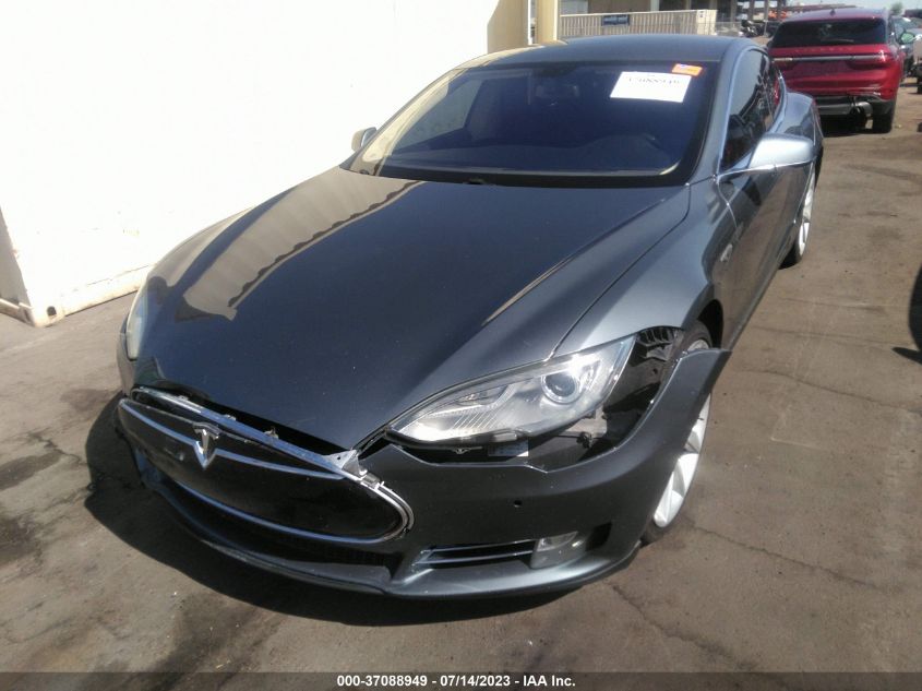 2014 TESLA MODEL S 60 KWH BATTERY/P85 - 5YJSA1H13EFP48033