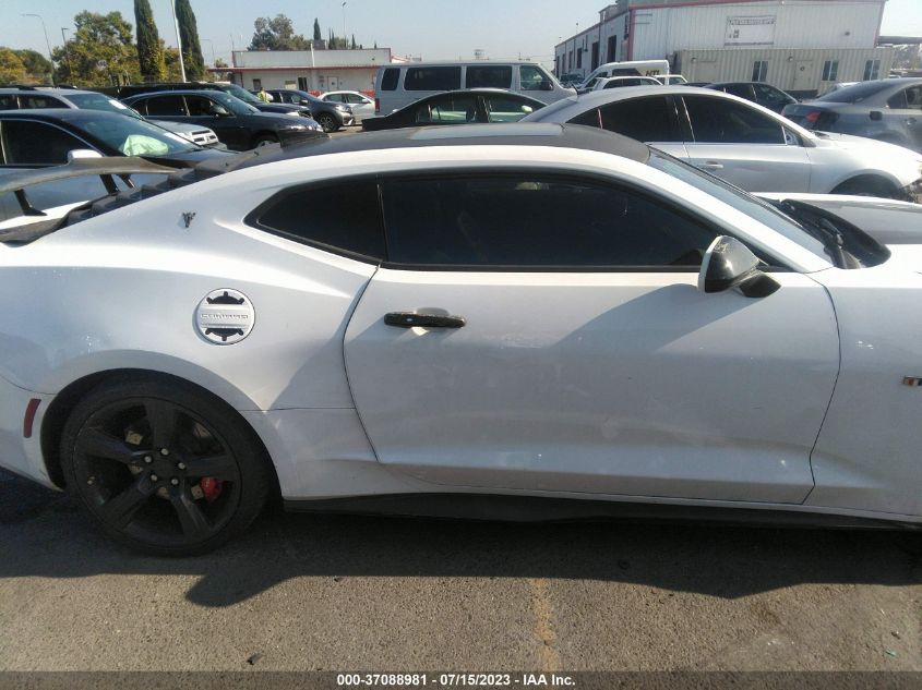 2017 CHEVROLET CAMARO 2SS - 1G1FH1R76H0144939