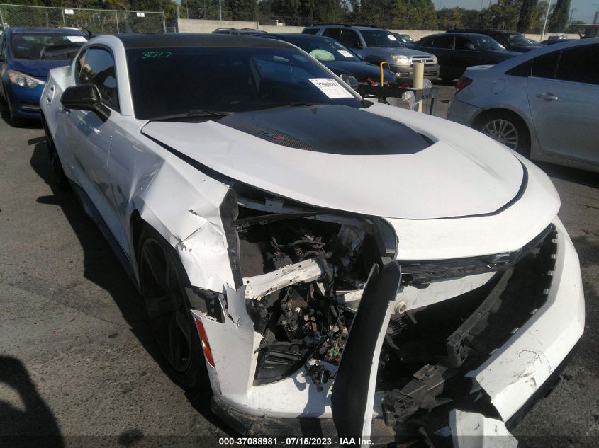 2017 CHEVROLET CAMARO 2SS - 1G1FH1R76H0144939