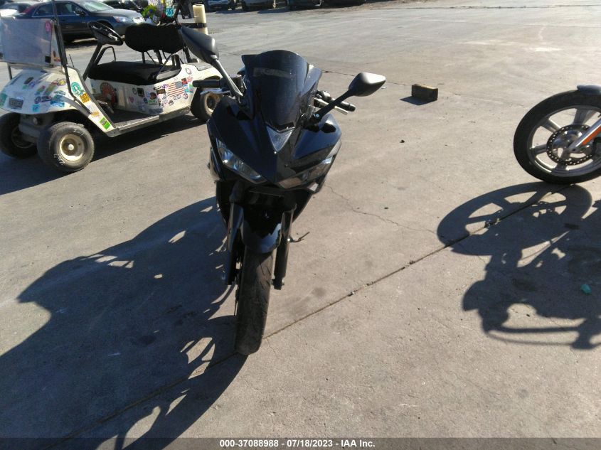 2016 YAMAHA YZFR3 MH3RH06Y5GK014151