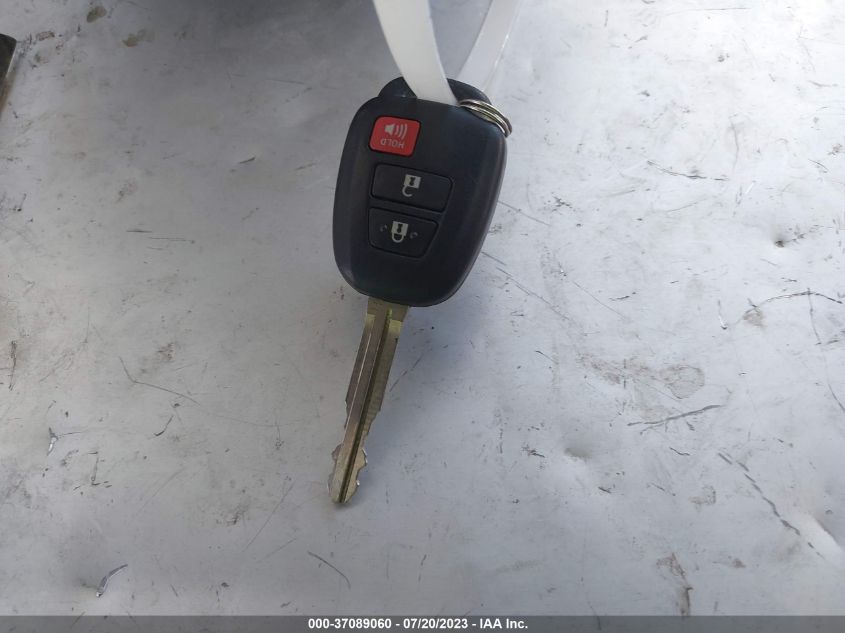 2015 TOYOTA RAV4 LE - JTMZFREV0FJ056697