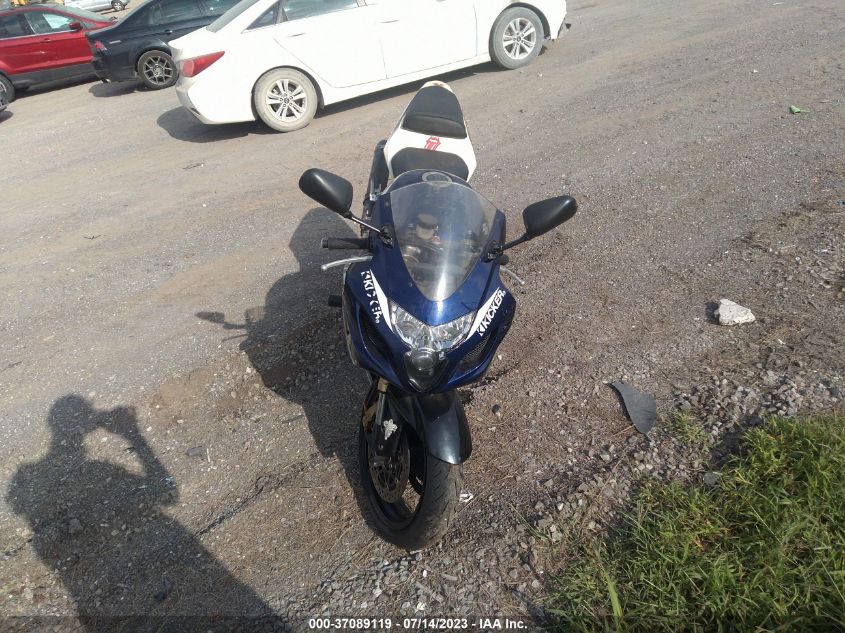 2004 SUZUKI GSX-R750 K - JS1GR7JA142105428