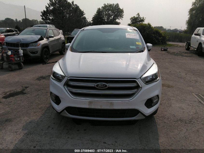 2017 FORD ESCAPE SE - 1FMCU0GD2HUE88698