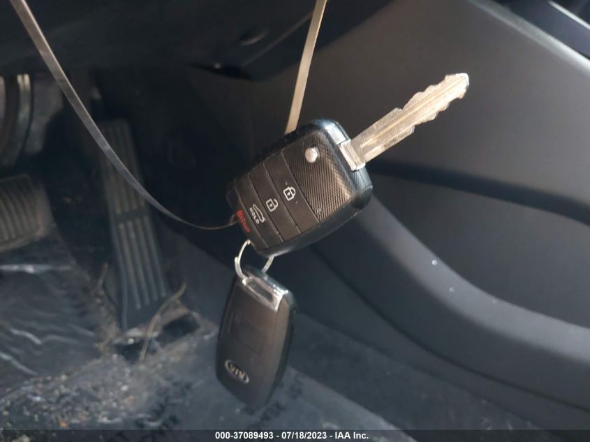 2018 KIA FORTE LX/S - 3KPFL4A73JE275407