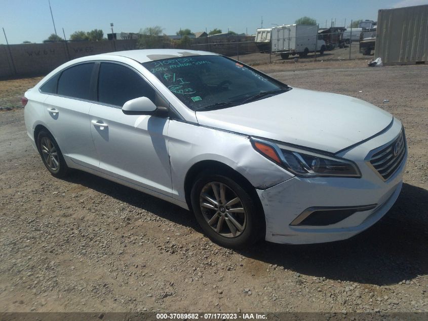 2016 HYUNDAI SONATA 2.4L SE - 5NPE24AF2GH340466