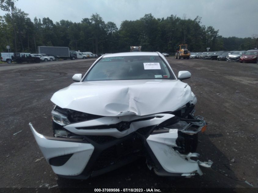 2018 TOYOTA CAMRY LE/SE/XLE/L - 4T1B11HK1JU580155