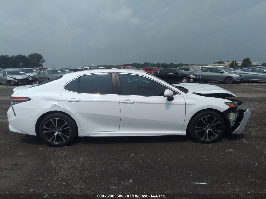 2018 TOYOTA CAMRY LE/SE/XLE/L - 4T1B11HK1JU580155