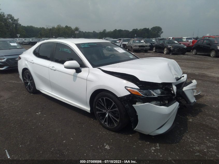 2018 TOYOTA CAMRY LE/SE/XLE/L - 4T1B11HK1JU580155
