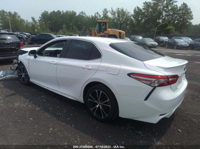 2018 TOYOTA CAMRY LE/SE/XLE/L - 4T1B11HK1JU580155