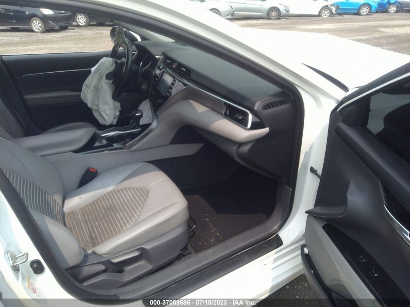 2018 TOYOTA CAMRY LE/SE/XLE/L - 4T1B11HK1JU580155