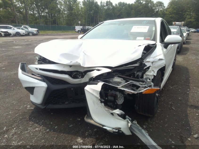 2018 TOYOTA CAMRY LE/SE/XLE/L - 4T1B11HK1JU580155