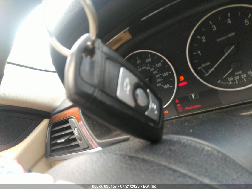 2013 BMW 3 SERIES 328I - WBA3A5G52DNP21645