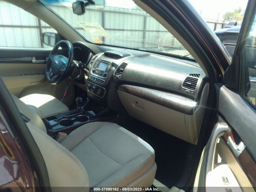2015 KIA SORENTO LX - 5XYKTDA69FG618401