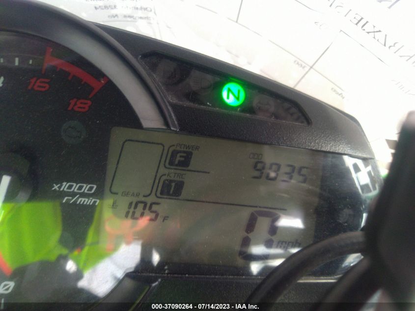 2015 KAWASAKI ZX636 E JKBZXJE15FA014799