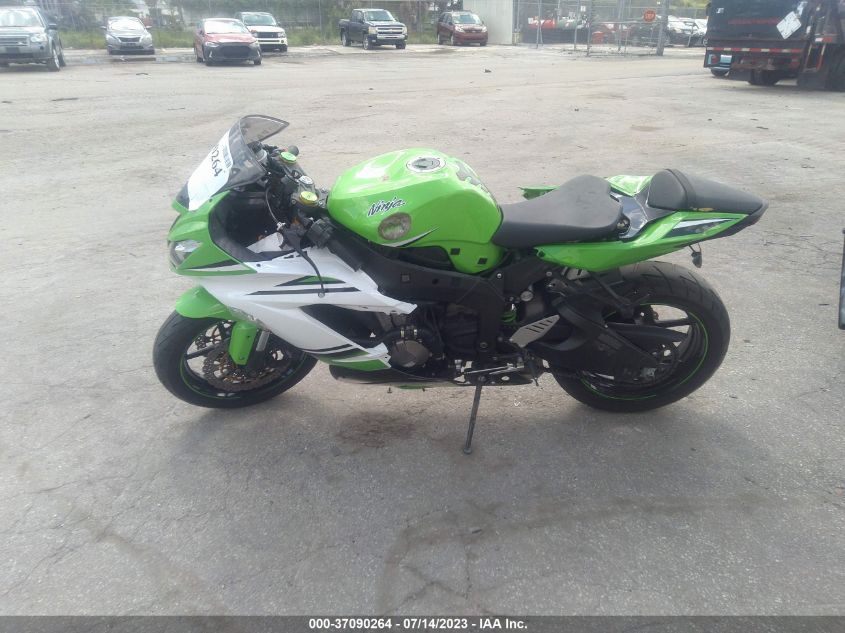 2015 KAWASAKI ZX636 E JKBZXJE15FA014799