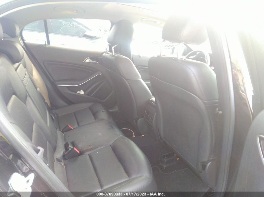 2015 MERCEDES-BENZ GLA-CLASS GLA 250 - WDCTG4GB6FJ049885