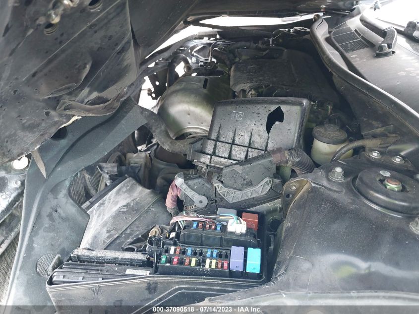 2016 TOYOTA CAMRY XLE/SE/LE/XSE - 4T4BF1FKXGR528526