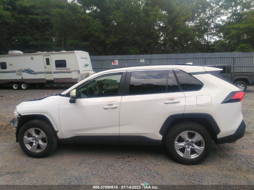 2020 TOYOTA RAV4 XLE - JTMP1RFV7LD064309