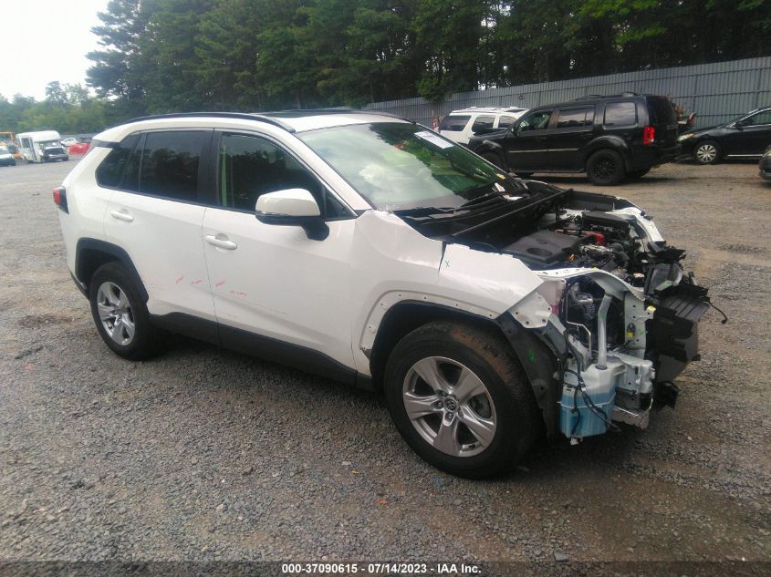 2020 TOYOTA RAV4 XLE - JTMP1RFV7LD064309